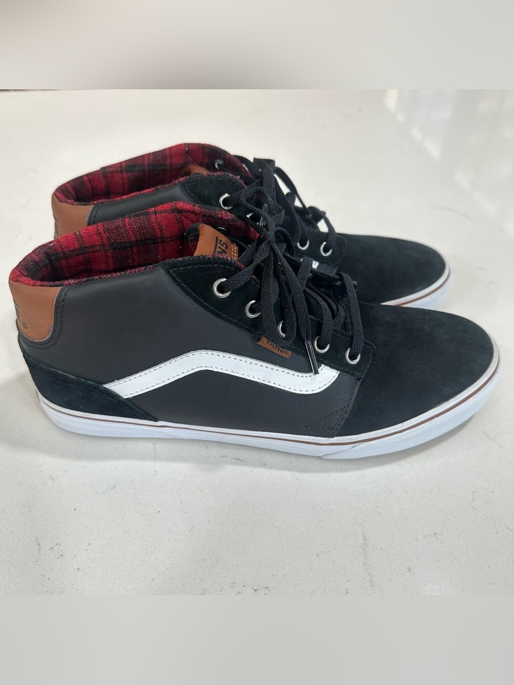 Vans Chapman Mid MTE Men’s Size 11.5 Shoes Like New Condition
